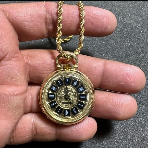 Vintage Sutton Gold Ornate Pendant Pocket Watch On 24” Monet Rope Chain Working - Picture 2 of 9